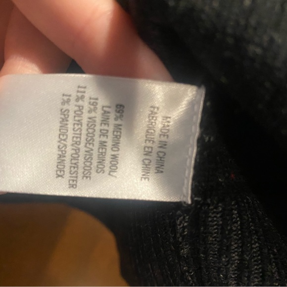 Theory | Men’s Crewneck Sweater - Picture 7 of 7